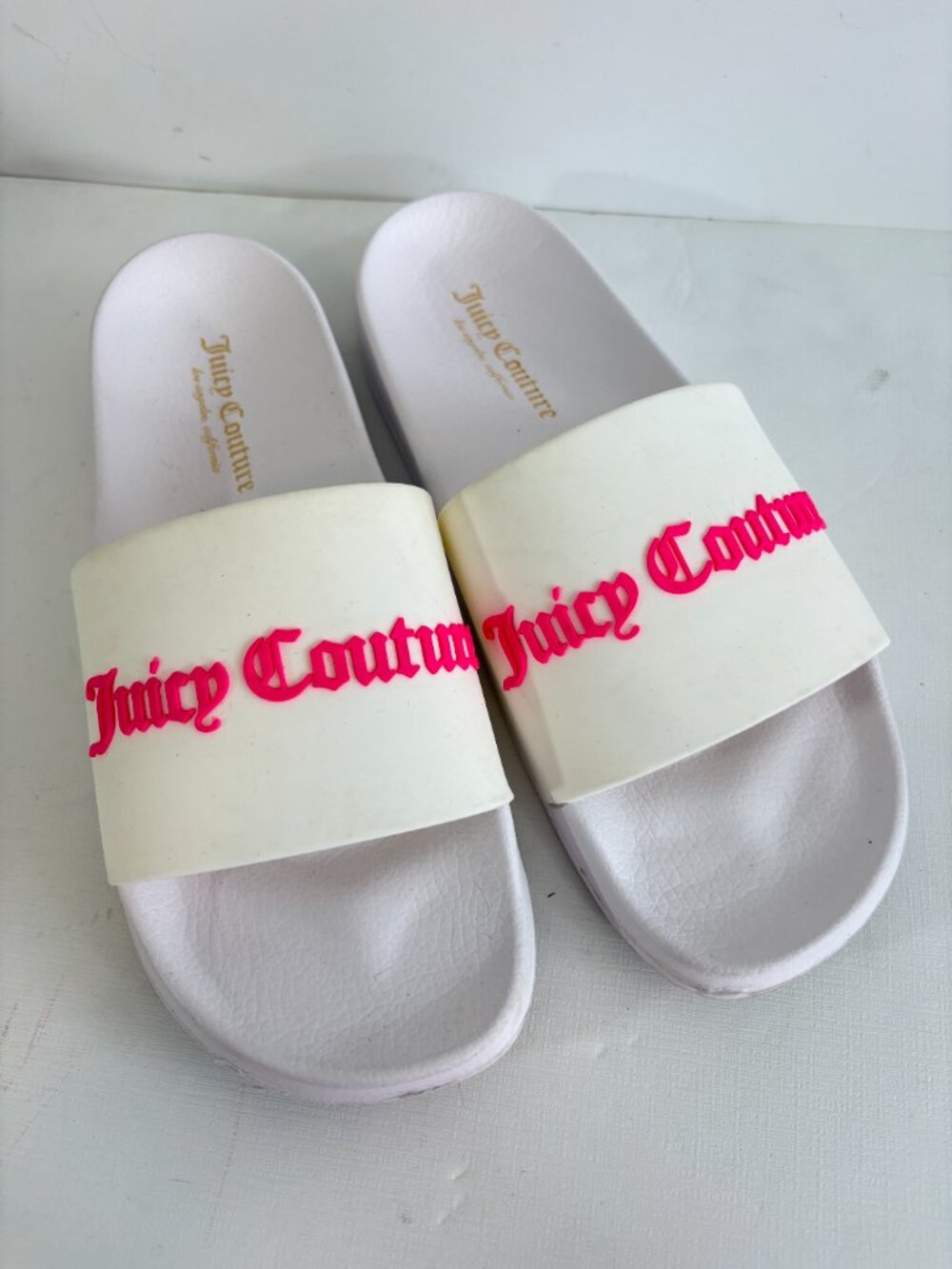Juicy Couture Whimsey White & Pink Slide Sandals Size 9